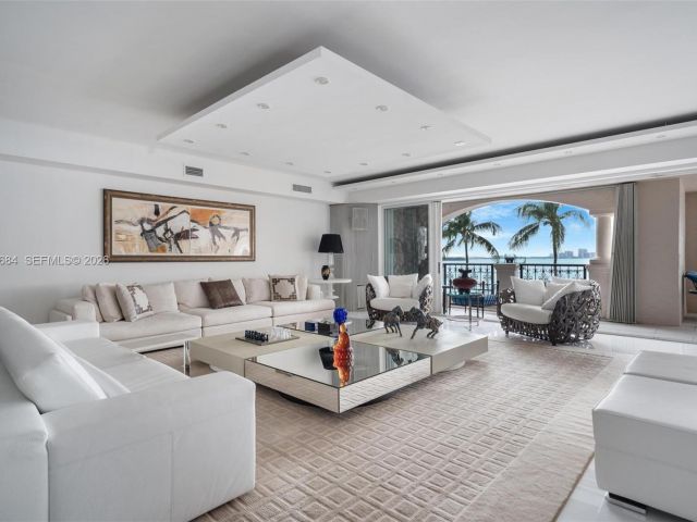 Apartment for sale  Unit #5322 - photo 7504812