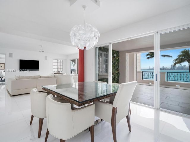 Apartment for sale  Unit #5322 - photo 7504816