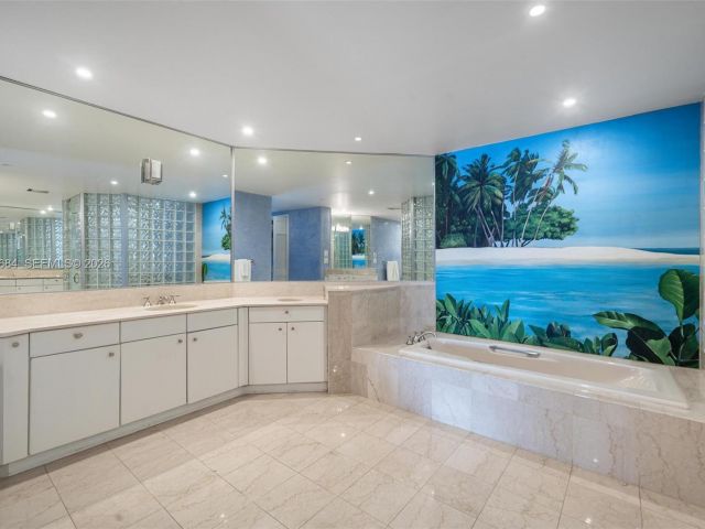 Apartment for sale  Unit #5322 - photo 7504824