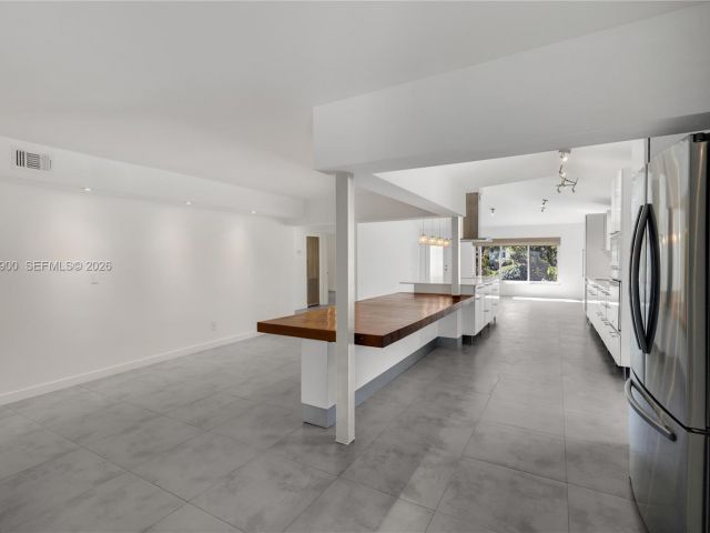 Home for rent at 801 NE 118th St - photo 7504752