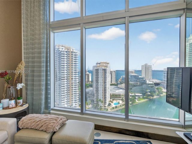 Apartment for sale  Unit #2201 - photo 7510920