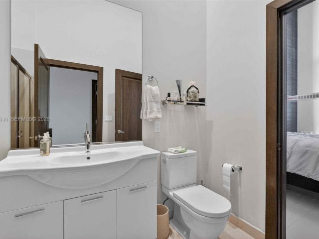 Apartment for sale  Unit #2201 - photo 7510925