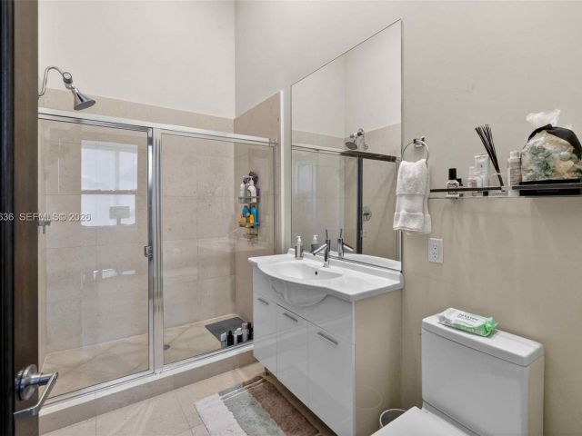 Apartment for sale  Unit #2201 - photo 7510926