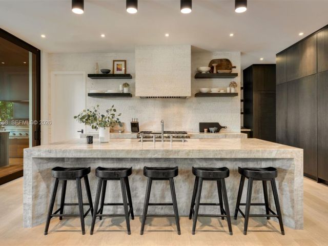 Home for sale at 6850 Sunrise Ct - photo 7471403