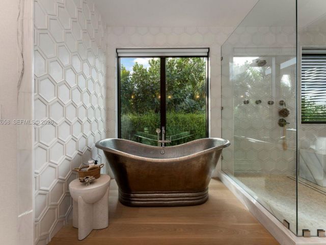 Home for sale at 6850 Sunrise Ct - photo 7471412