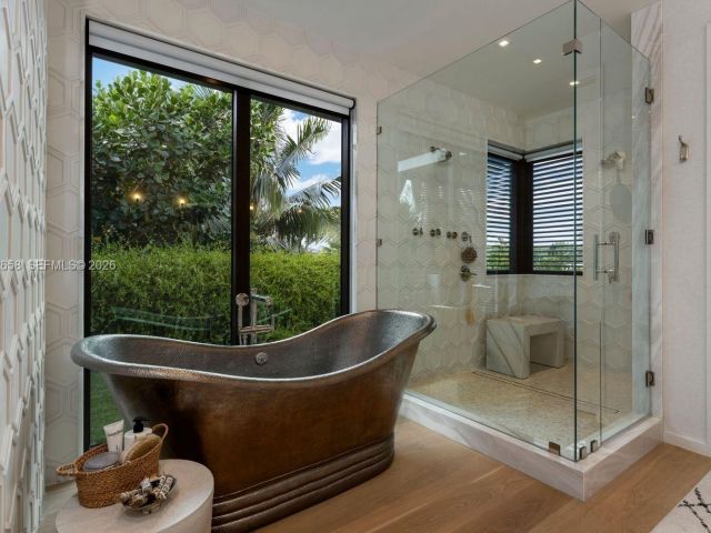 Home for sale at 6850 Sunrise Ct - photo 7471413