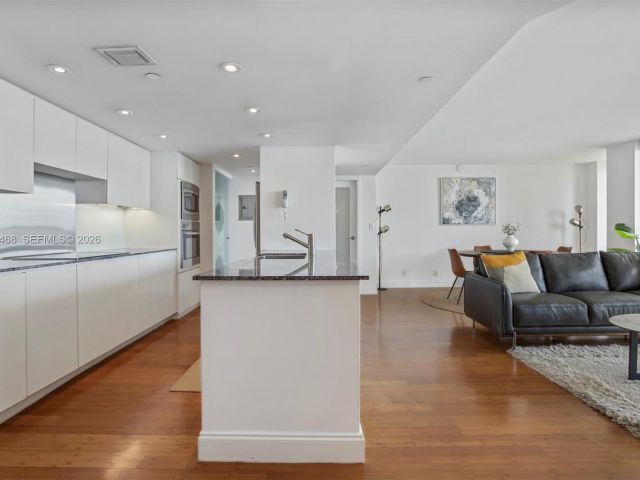 Apartment for rent  Unit #A-2740 - photo 7496226