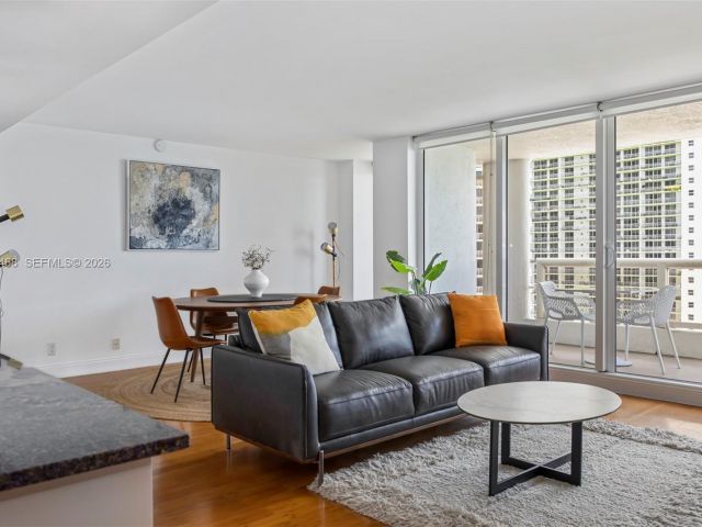 Apartment for rent  Unit #A-2740 - photo 7496227