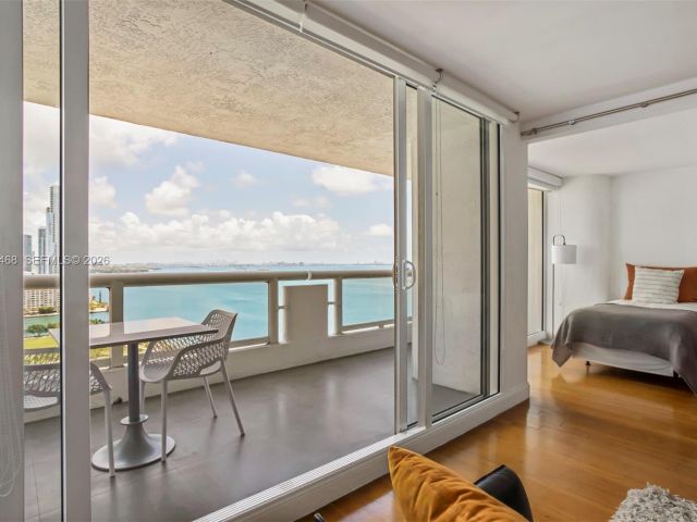 Apartment for rent  Unit #A-2740 - photo 7496236