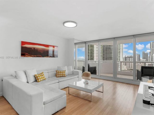 Apartment for rent  Unit #A-3137 - photo 7496198