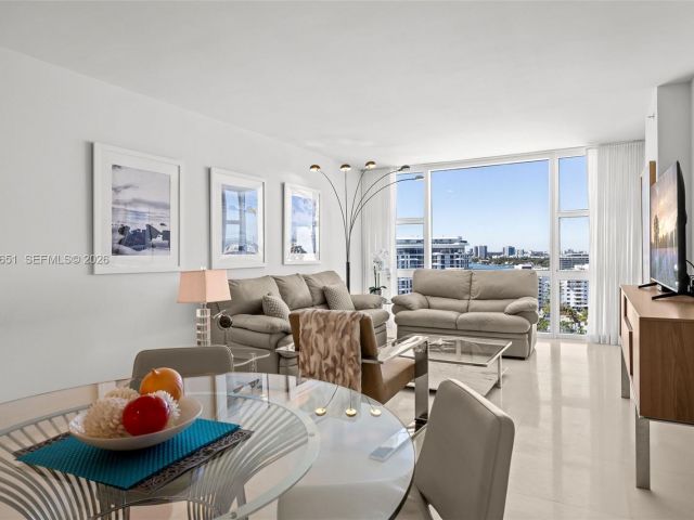 Apartment for rent  Unit #1401 - photo 7502596