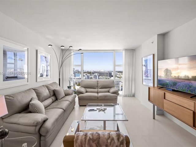 Apartment for rent  Unit #1401 - photo 7502599