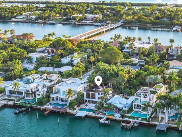 Home for sale at 279 N Hibiscus Dr - photo 7469202