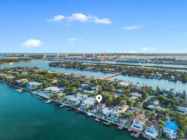 Home for sale at 279 N Hibiscus Dr - photo 7469213