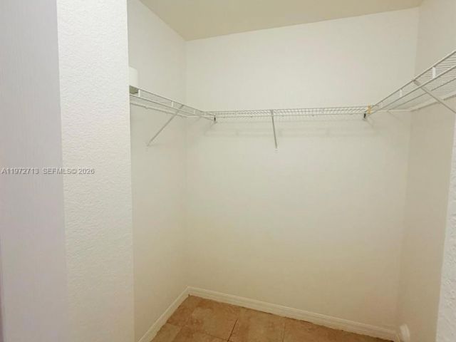 Home for rent at 2064 NE 167th St 3-156 - photo 7481360