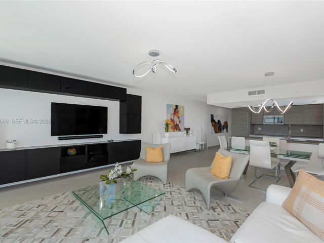 Apartment for sale  Unit #1222 SE CORNER UNIT - photo 7497113