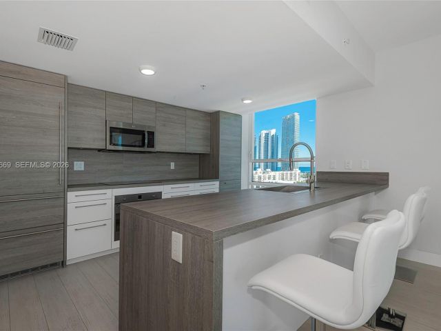 Apartment for sale  Unit #1222 SE CORNER UNIT - photo 7497116