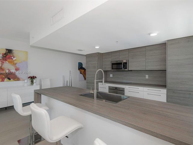 Apartment for sale  Unit #1222 SE CORNER UNIT - photo 7497118