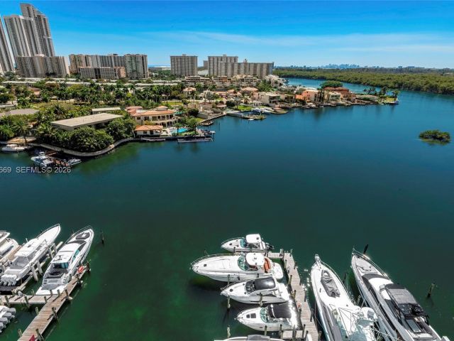 Apartment for sale  Unit #1222 SE CORNER UNIT - photo 7497124