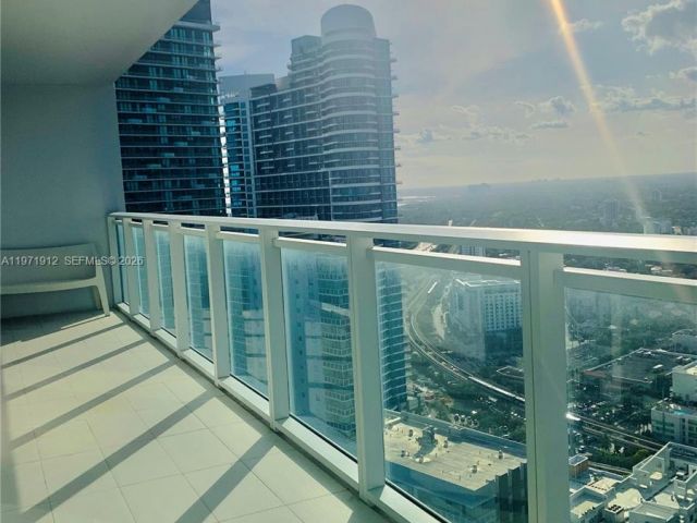 Apartment for rent  Unit #4009 - photo 7453667