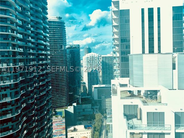 2-bedroom condo for rent in Miami - 1080 Brickell Ave 4009 - MondialRealty