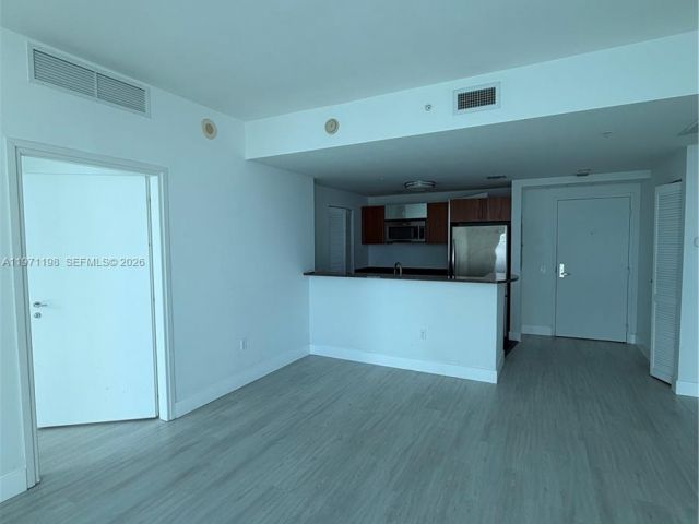 Apartment for rent  Unit #T-3314 - photo 7496406