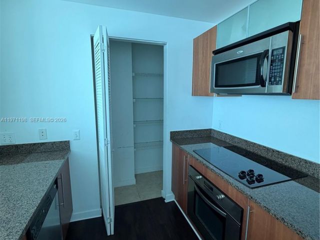 Apartment for rent  Unit #T-3314 - photo 7496408