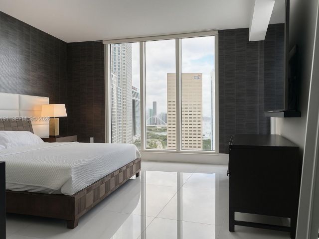 Apartment for rent  Unit #3307 - photo 7471774