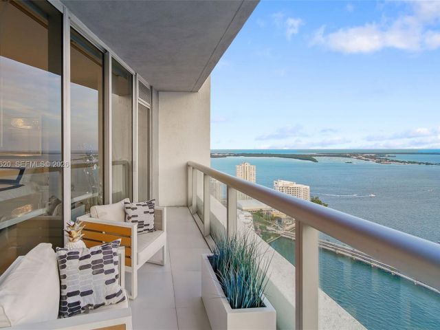 Apartment for rent  Unit #4209 - photo 7511034