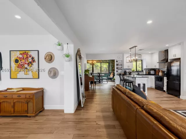 2-bedroom home for sale in Miami - 2421 NE 187th St - MondialRealty