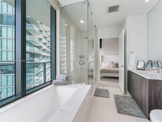 Apartment for rent  Unit #3407 - photo 7494549