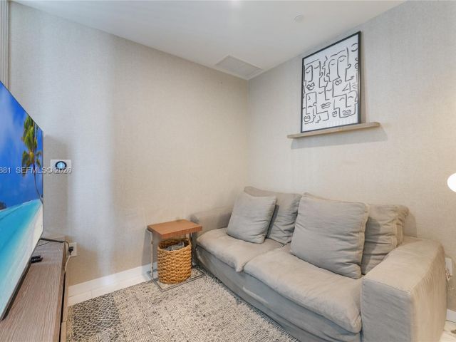 Apartment for rent  Unit #3407 - photo 7494550