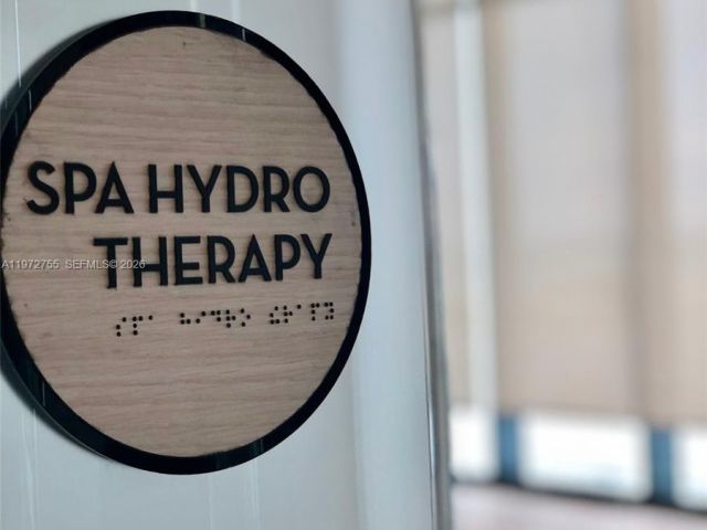 Apartment for rent  Unit #2301 - photo 7494302