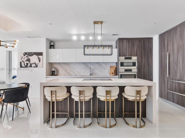 Apartment for sale  Unit #1712 - photo 7525149