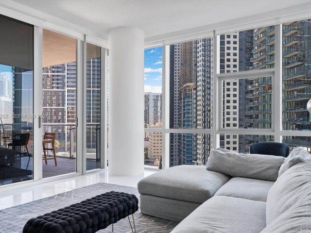 Apartment for sale  Unit #1712 - photo 7525153