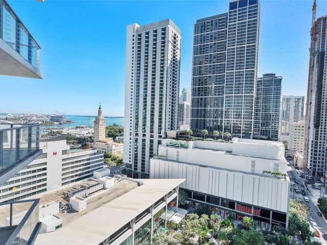 Apartment for sale  Unit #1712 - photo 7525158