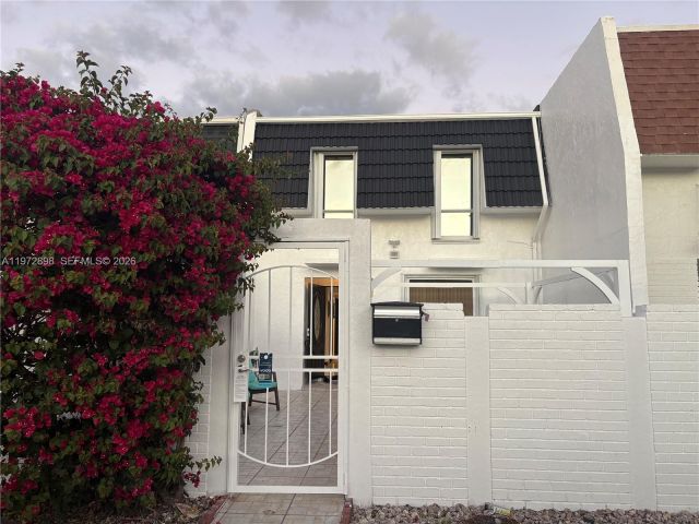 Home for sale at 13505 NE 23rd Ct - photo 7475784