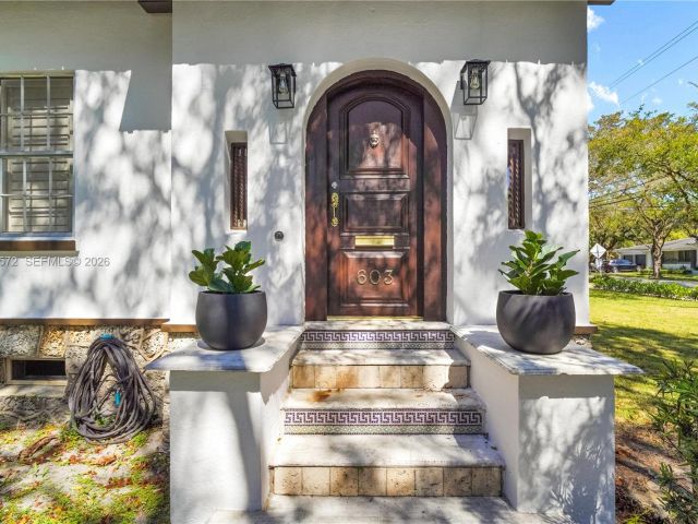 Home for rent at 603 Minorca Ave 0 - photo 7525027