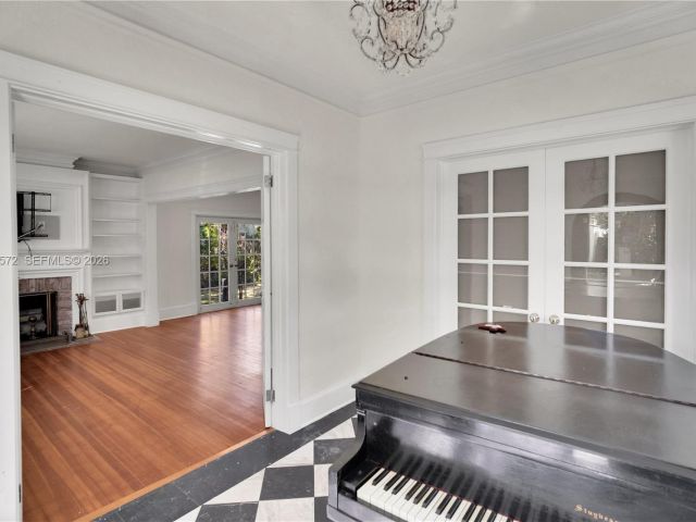 Home for rent at 603 Minorca Ave 0 - photo 7525029