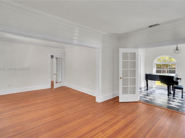 Home for rent at 603 Minorca Ave 0 - photo 7525033