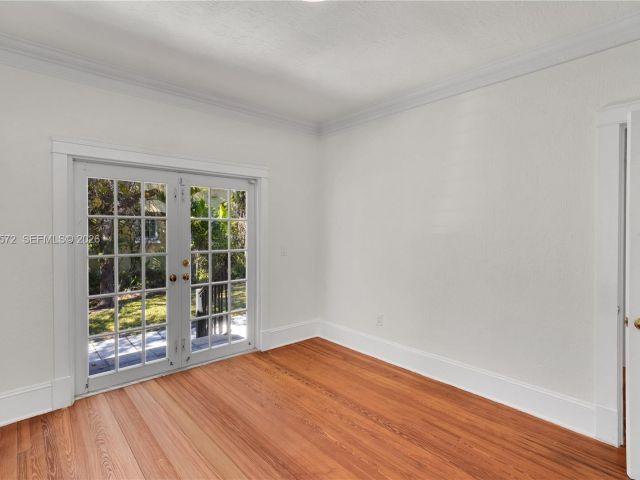 Home for rent at 603 Minorca Ave 0 - photo 7525034