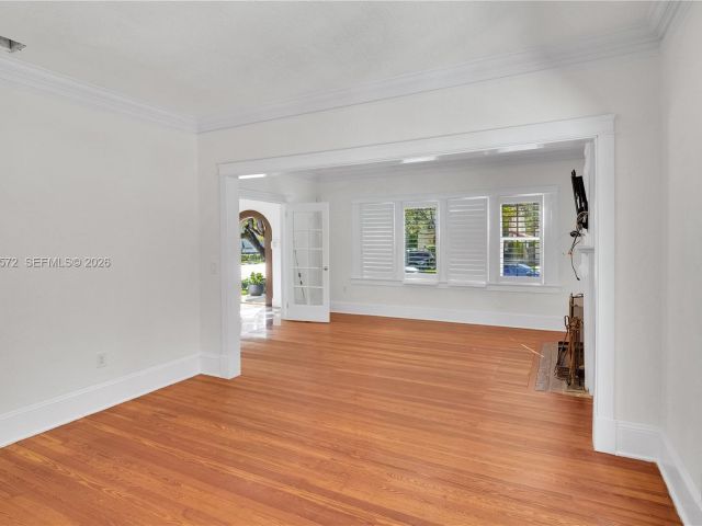 Home for rent at 603 Minorca Ave 0 - photo 7525035