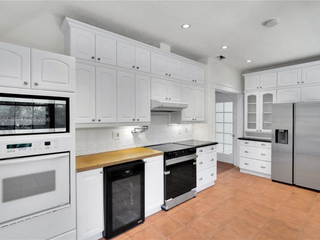 Home for rent at 603 Minorca Ave 0 - photo 7525042