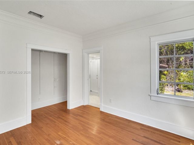 Home for rent at 603 Minorca Ave 0 - photo 7525044