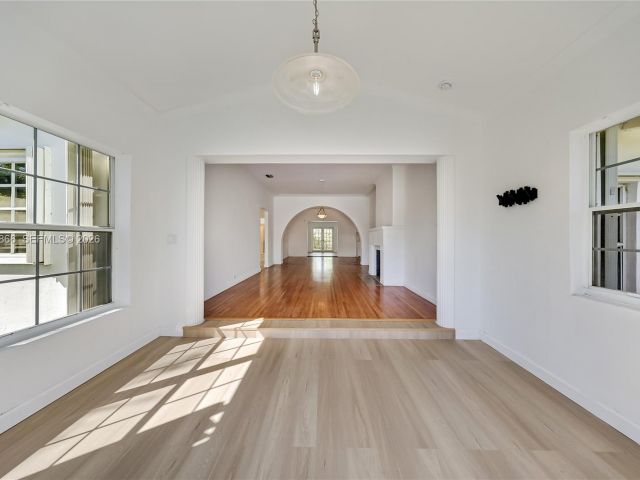 Home for rent at 9056 Emerson Ave - photo 7467203