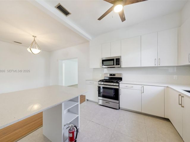 Home for rent at 9056 Emerson Ave - photo 7467206