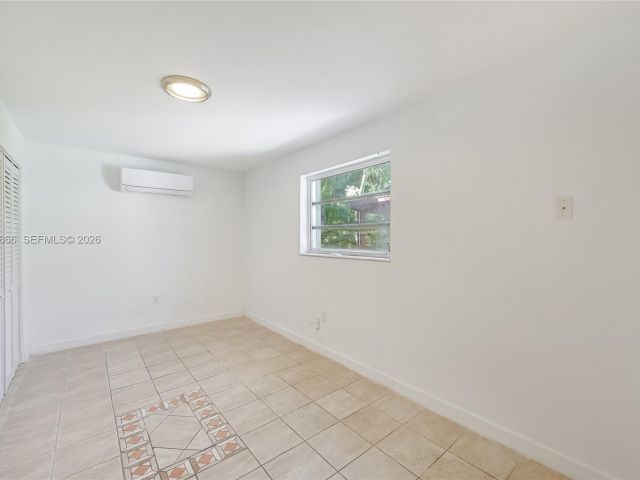 Home for rent at 9056 Emerson Ave - photo 7467209