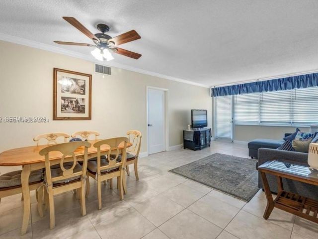 Apartment for rent  Unit #719 - photo 7470191