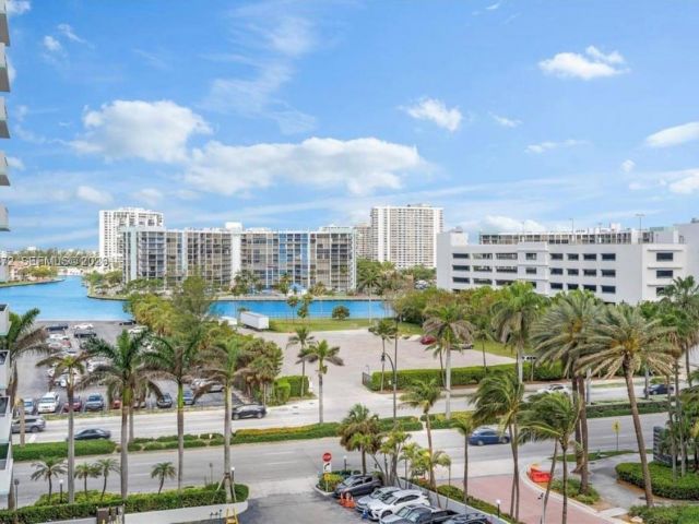 Apartment for rent  Unit #719 - photo 7470204