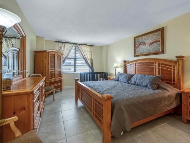 Apartment for rent  Unit #719 - photo 7470205